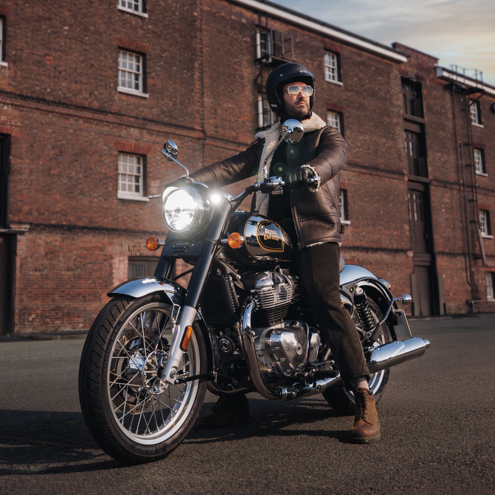 RoyalEnfield_Classic_650_feat_01.jpg